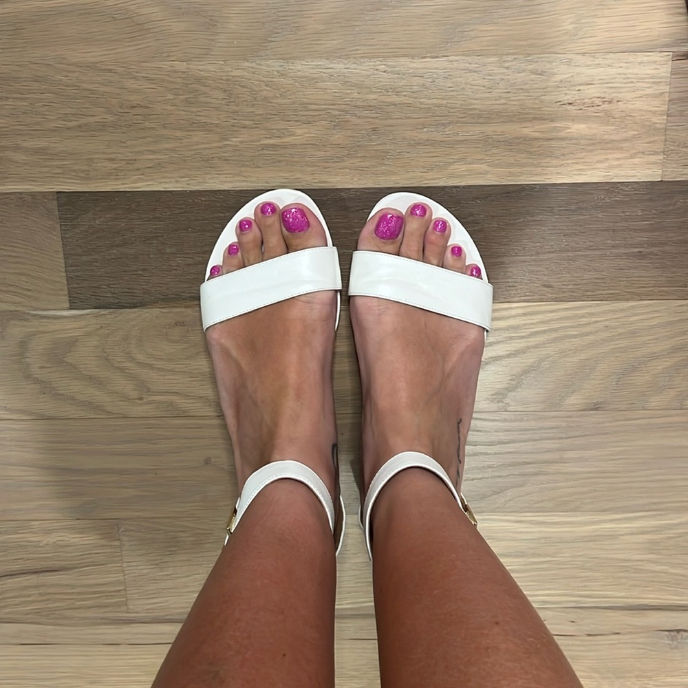 Kenneth Cole Reaction sandals